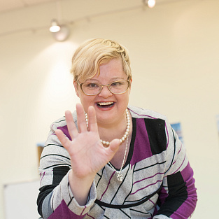 На радиостанции "Вести ФМ" вышел репортаж о Декларация этических принципов оказания услуг людям с ментальными особенностями, в том числе с синдромом Дауна